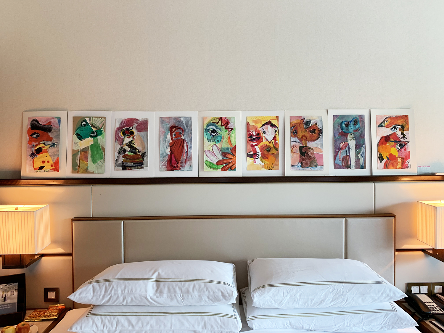 Bank-Art-Fair-Singapore-19-Figurative Hochformate-Bett-72dpi-1500 Annette Kunow Singapur